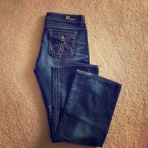 Out from the kloth jeans